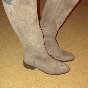 Size 10 grey knee length boots